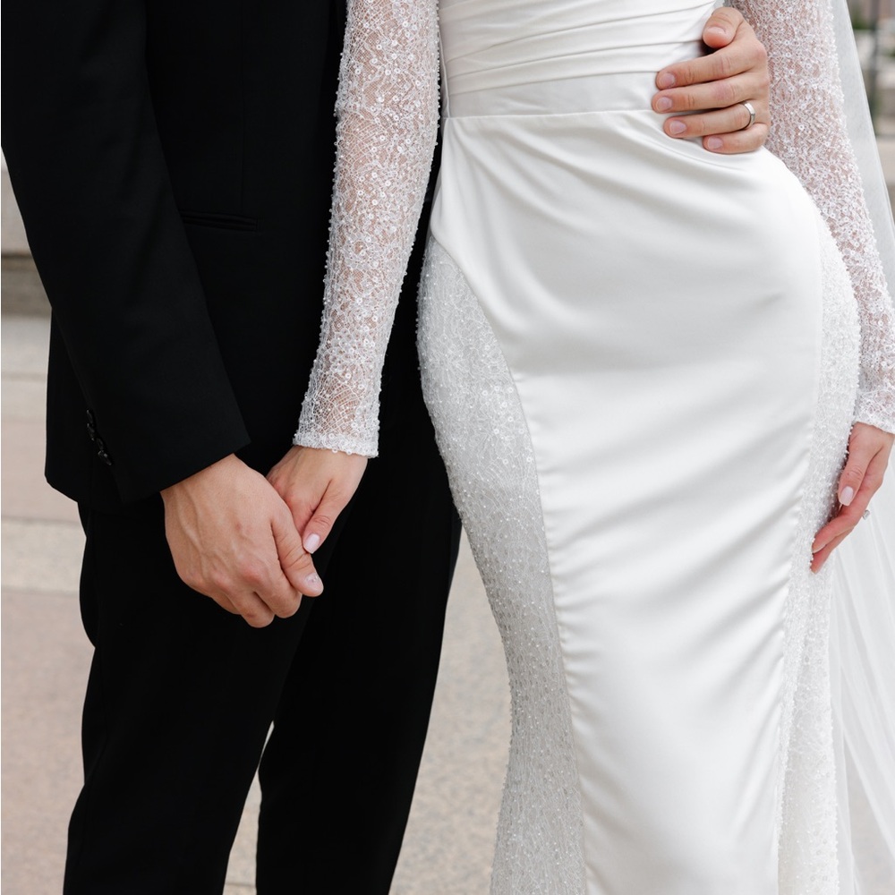 Elegant White Wedding Dress with Lace Sleeves